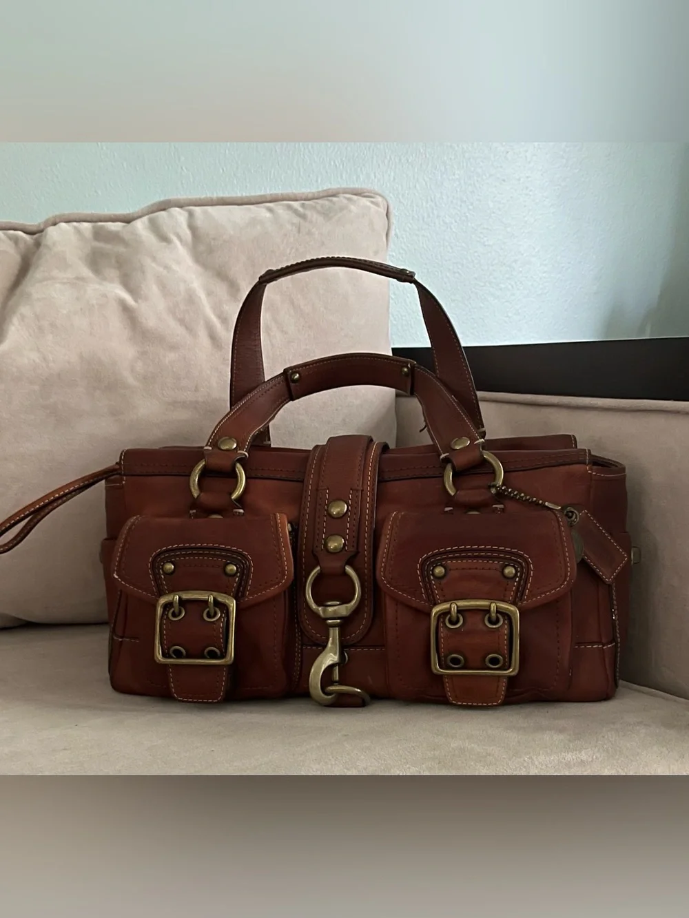 Coach Legacy Mandy satchel leather with brass hardware. Pre-Owned condition-Good - Picture 1 of 16